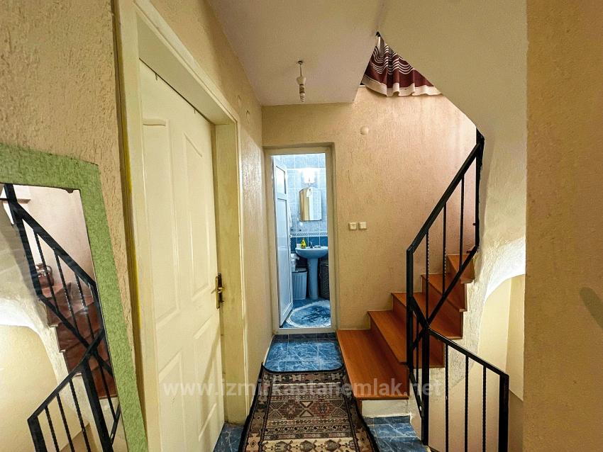 Zentral Gelegene 4+1-Zimmer-Villa Zum Verkauf Im Stadtteil Payamlı, Seferihisar, İzmir, Nur Wenige Gehminuten Vom Meer Entfernt.