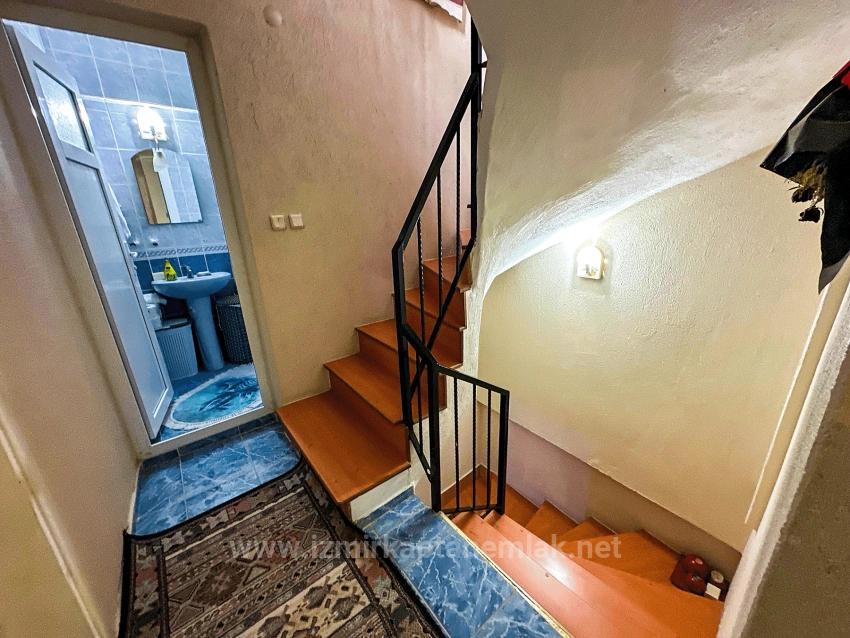 Zentral Gelegene 4+1-Zimmer-Villa Zum Verkauf Im Stadtteil Payamlı, Seferihisar, İzmir, Nur Wenige Gehminuten Vom Meer Entfernt.