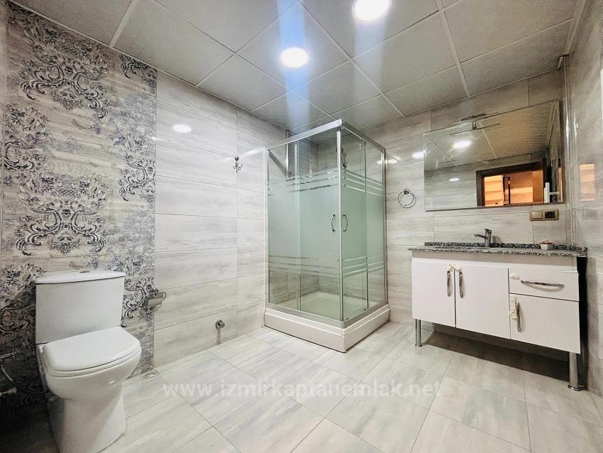 4+2 Maisonette-Wohnung Zum Verkauf Im Stadtteil Turabiye, Seferihisar, Izmir