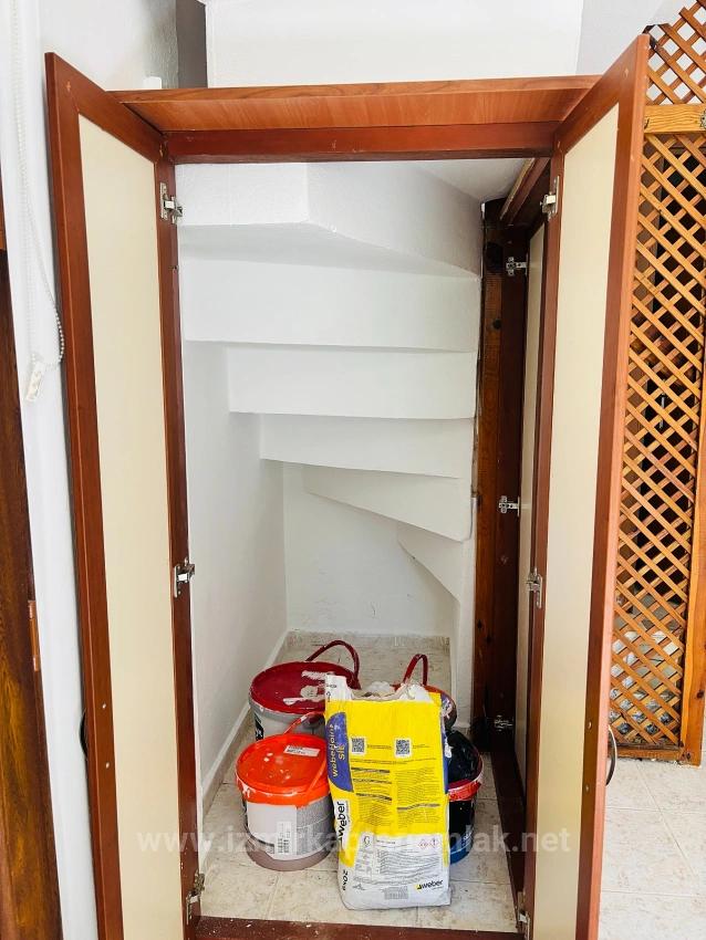 3+1-Zimmer-Villa Zum Verkauf Im Stadtteil Payamlı, Seferihisar, İzmir, 200 M Vom Meer Entfernt, Mit Großem Garten