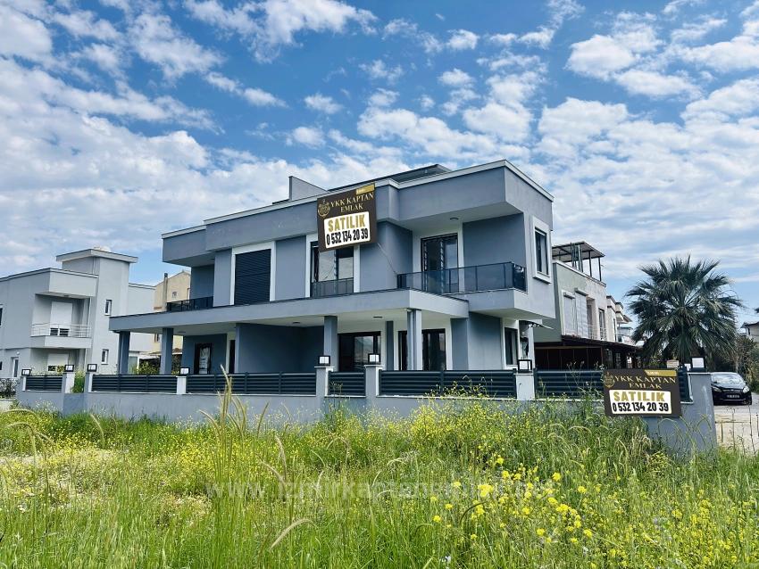 3+1 Villa Mit Großem Garten Zum Verkauf Im Stadtteil Cumhuriyet, Seferihisar, Izmir