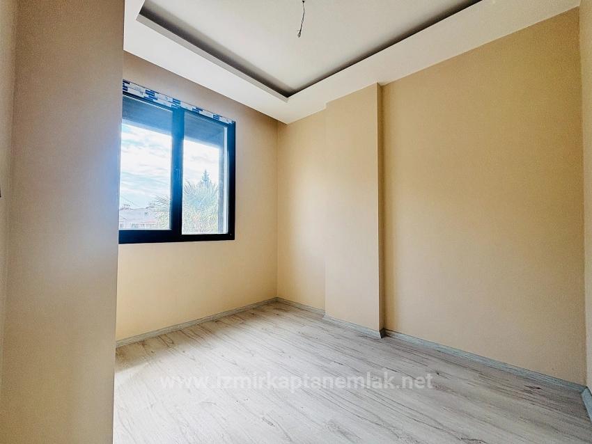 3+1 Villa Mit Großem Garten Zum Verkauf Im Stadtteil Cumhuriyet, Seferihisar, Izmir