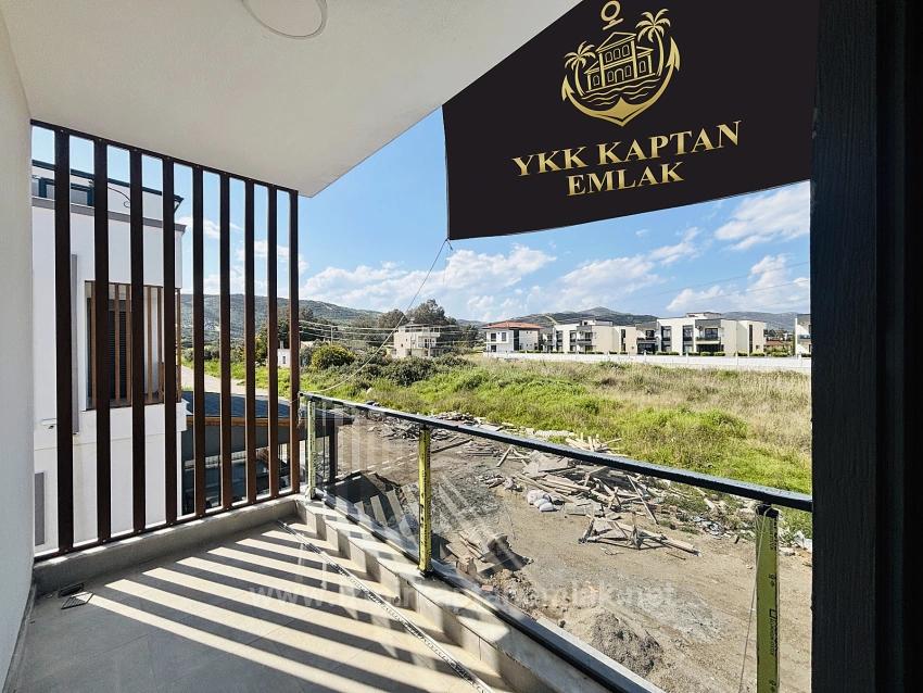 2+1 Freistehende Villa Mit Großem Garten Zum Verkauf Im Stadtteil Cumhuriyet, Seferihisar, Izmir