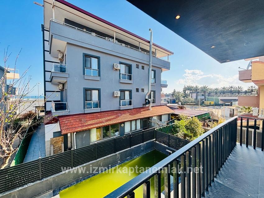 3+1-Zimmer Sommerhaus Zu verkaufen in Gümüldür Cumhuriyet Bz. Menderes Gümüldür - 237 m²