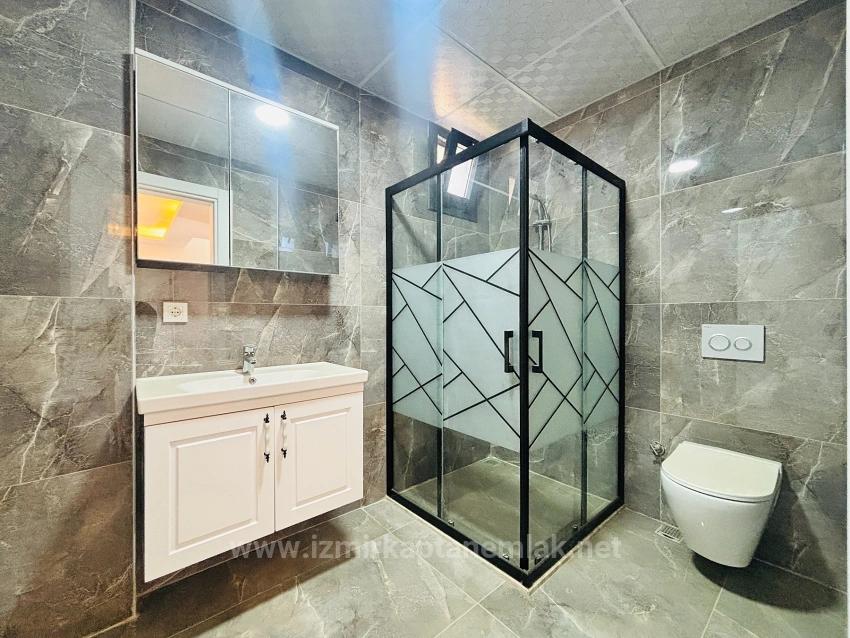 Meerblick, 5+1 Freistehende Triplex-Sommervilla Mit Pool In Akarca, Seferihisar, İzmir