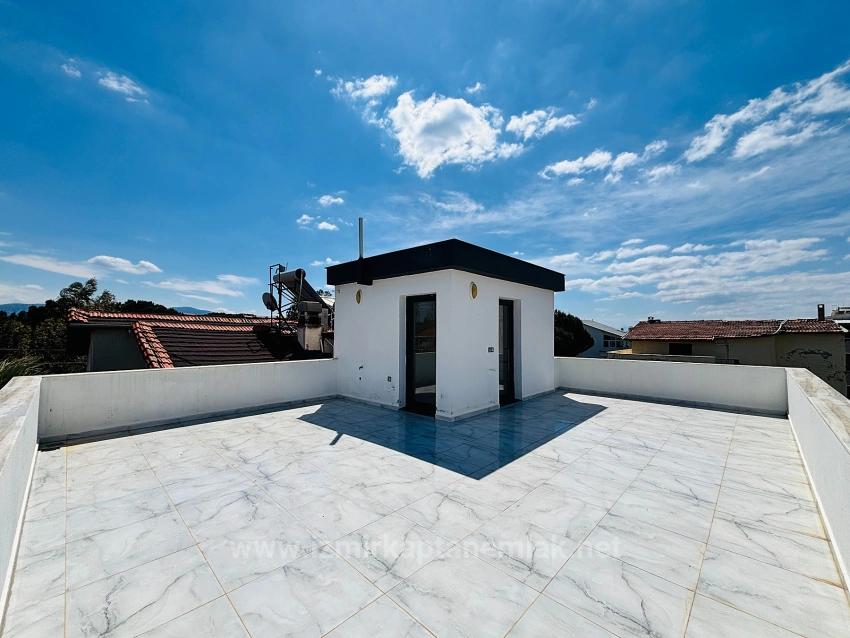 3+1 Ultra-Luxus-Apartment Mit Großem Garten, 100 M Vom Meer Entfernt, Zu Verkaufen Im Stadtteil Payamlı, Seferihisar, İzmir.