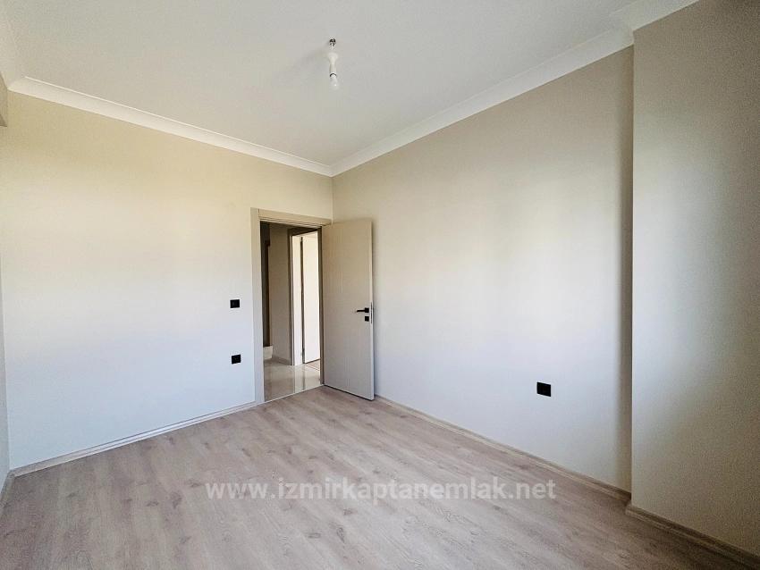 2+1 Mittelgeschosswohnung Zur Miete Im Viertel Çolak İbrahim Bey, Seferihisar, İzmir