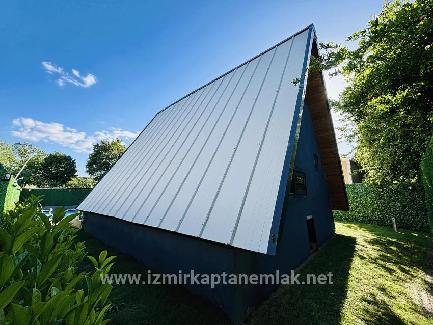 Land Zu verkaufen in Yeniköy Bz. Menderes - Feld-Zonierung - 300 m²