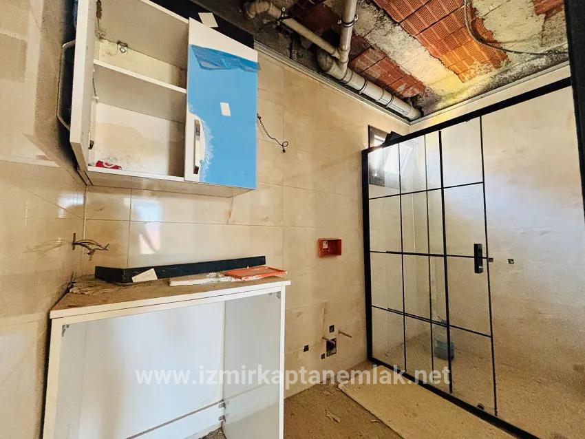5+1-Zimmer Sommerhaus Zu verkaufen in Cumhuriyet Bz. Seferihisar Doğanbey - 145 m²
