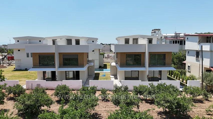 İzmir Seferihisar Mersinalanı Mahallesi In Einem Schwimmbad-Siedlung 10 Stück 3+1 Zu Verkaufende Villa Mit Schwimmbad