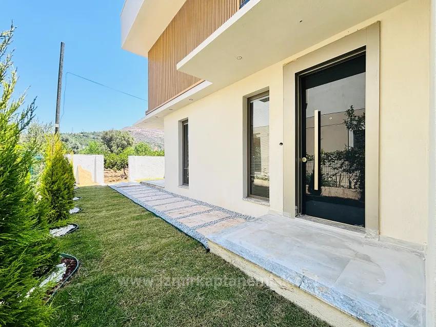 İzmir Seferihisar Mersinalanı Mahallesi In Einem Schwimmbad-Siedlung 10 Stück 3+1 Zu Verkaufende Villa Mit Schwimmbad