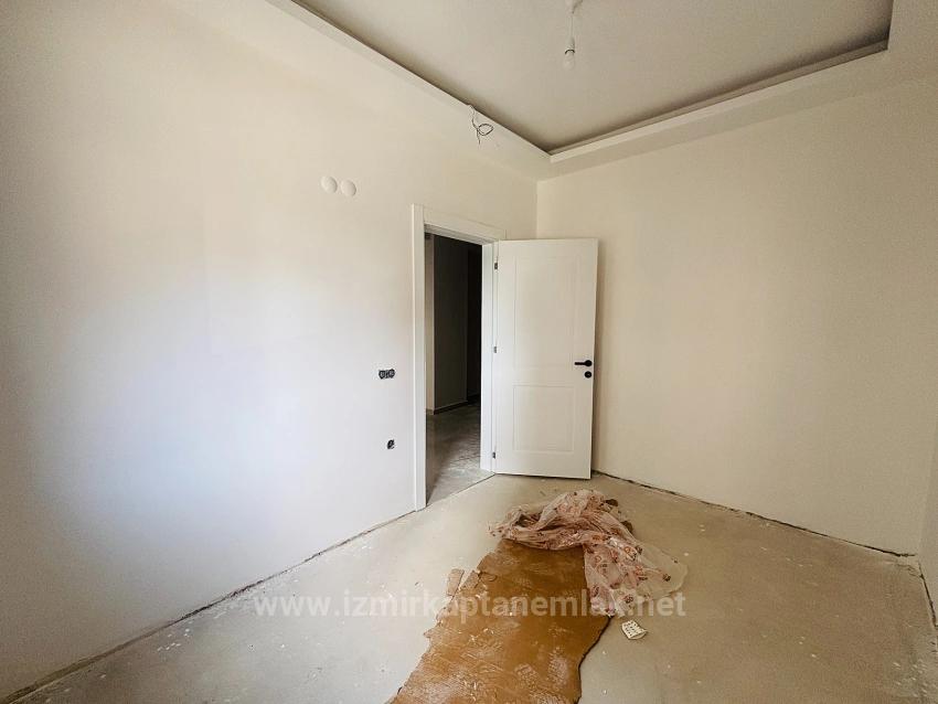 1+1 Mittelgeschosswohnung In Toller Lage In Hıdırlık, Seferihisar, Izmir