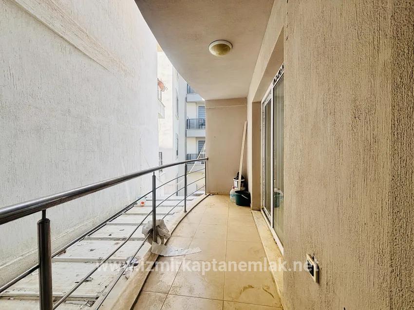 İzmir Seferihisar Çolak İbrahim Bey Mahallesi In 2+1 1. Stockwerke mietbare Wohnung