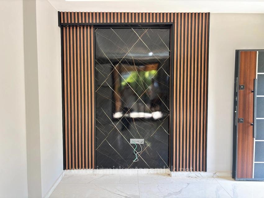 4+1-Zimmer-Villa Mit Garten In Seferihisar Doğanbey Zu Verkaufen, 400 Meter Vom Strand Entfernt