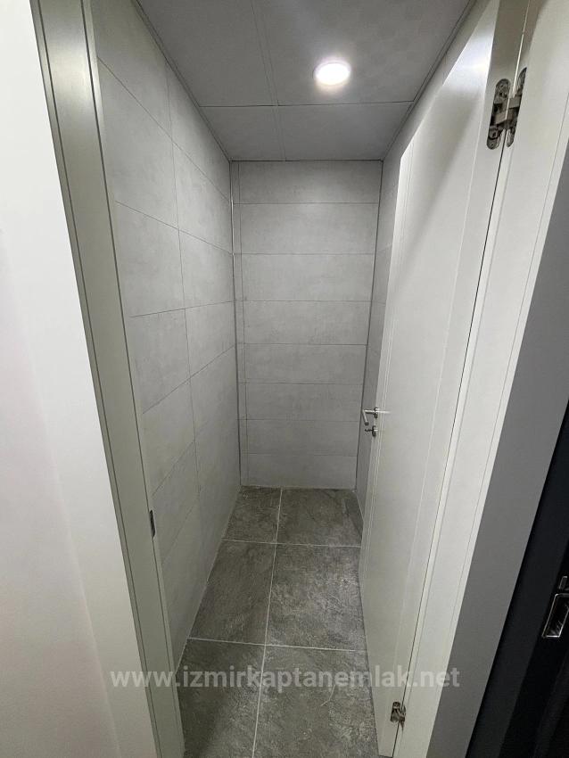 1+1 Wohnung In Toller Lage In Camikebir, Seferihisar, Izmir