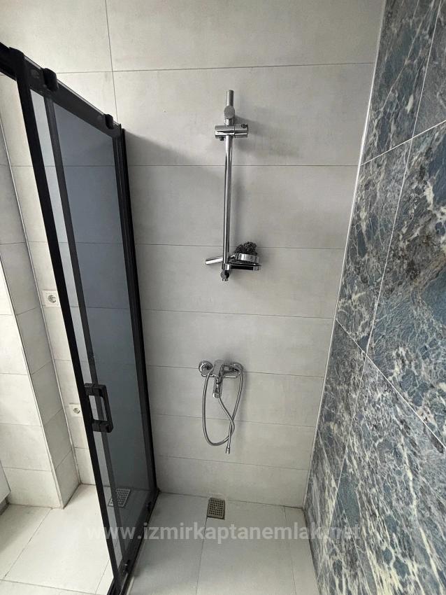 1+1 Wohnung In Toller Lage In Camikebir, Seferihisar, Izmir