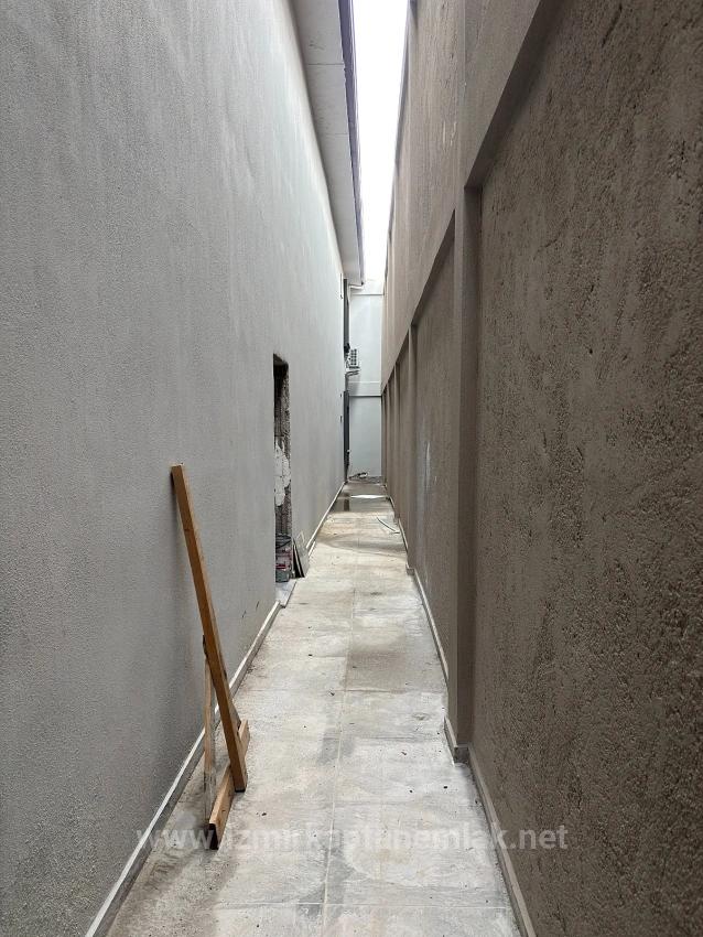 1+1 Wohnung In Toller Lage In Camikebir, Seferihisar, Izmir