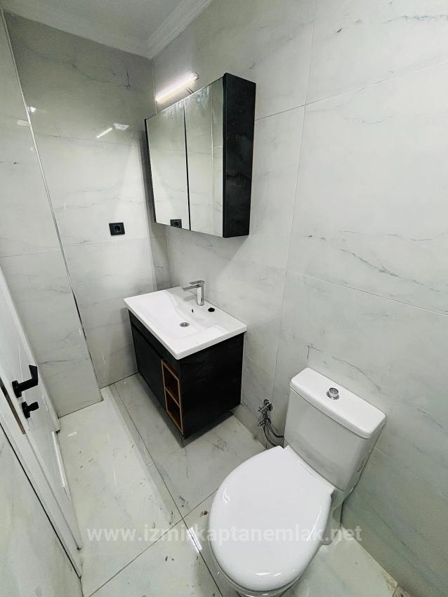 Freistehende Triplex-Sommervilla (4+1 Schlafzimmer) Am Meer In Bengiler, Seferihisar