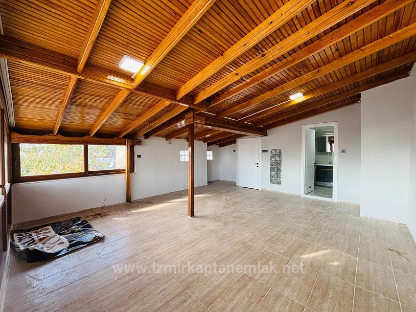 Freistehende Triplex-Sommervilla (4+1 Schlafzimmer) Am Meer In Bengiler, Seferihisar