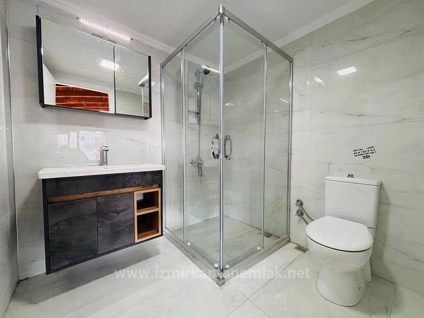 Freistehende Triplex-Sommervilla (4+1 Schlafzimmer) Am Meer In Bengiler, Seferihisar