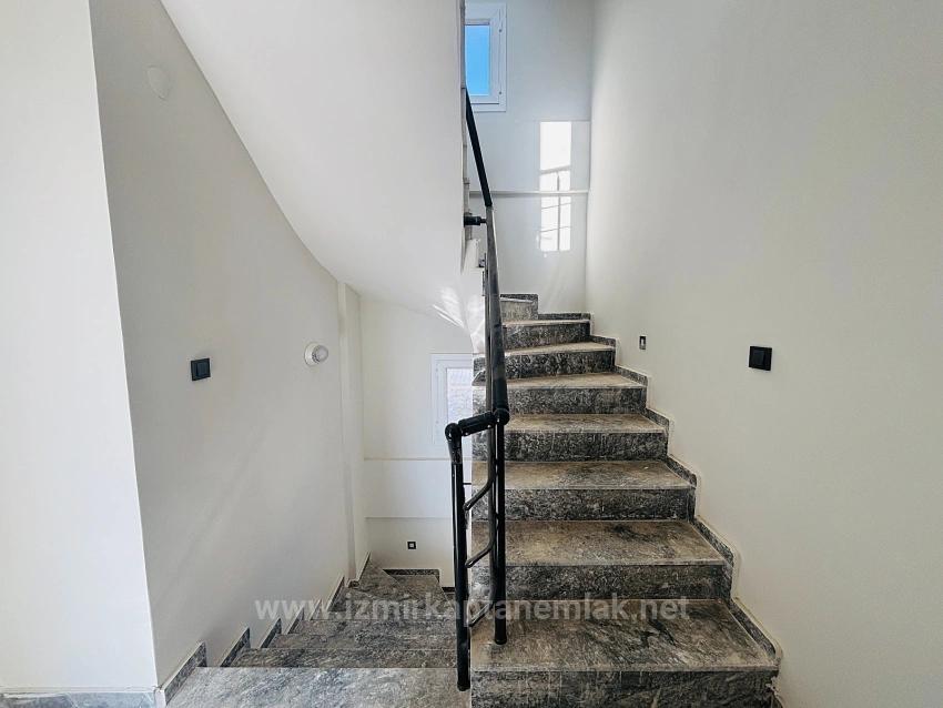 3+1 Villa Mit Meerblick Und Garten Im Viertel Doğanbey Atatürk Zu Verkaufen