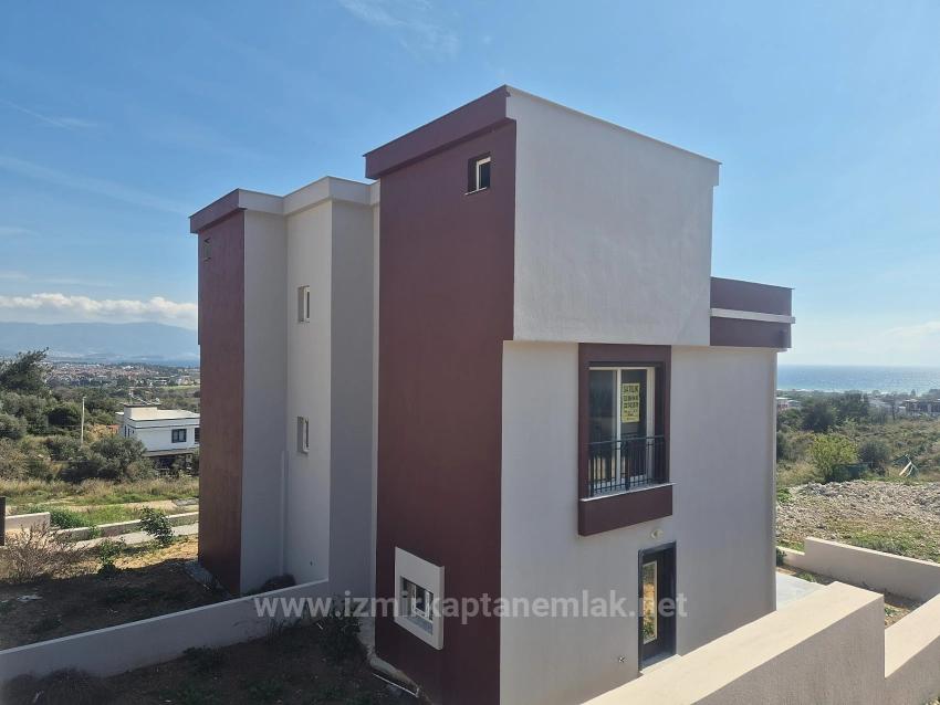 3+1 Villa Mit Meerblick Und Garten Im Viertel Doğanbey Atatürk Zu Verkaufen