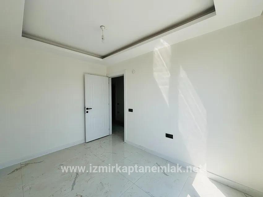 3+1-Zimmer Sommerhaus Zu verkaufen in Tepecik Bz. Seferihisar - 144 m²