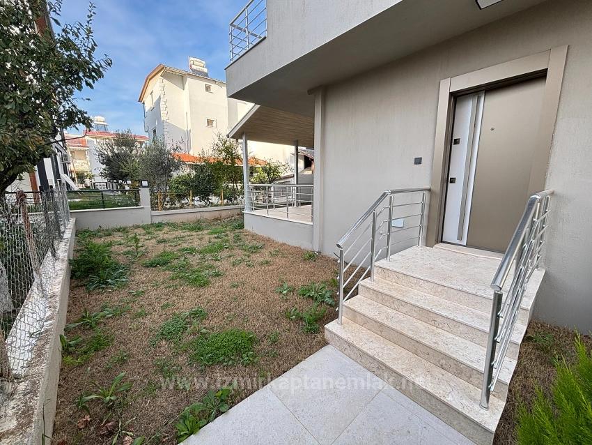 Brandneue 2+1-Villa Zum Verkauf In Wunderschöner Lage In Seferihisar Doğanbey Payamlı