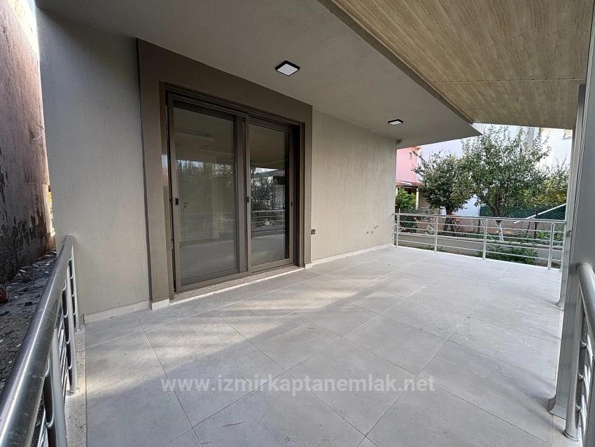 Brandneue 2+1-Villa Zum Verkauf In Wunderschöner Lage In Seferihisar Doğanbey Payamlı