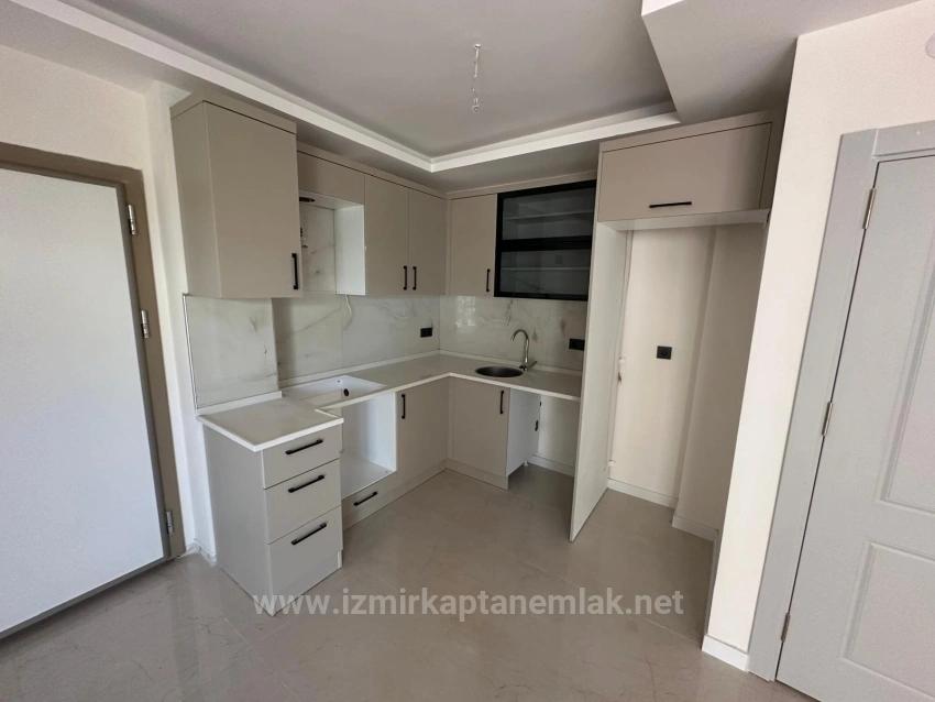 Brandneue 2+1-Villa Zum Verkauf In Wunderschöner Lage In Seferihisar Doğanbey Payamlı