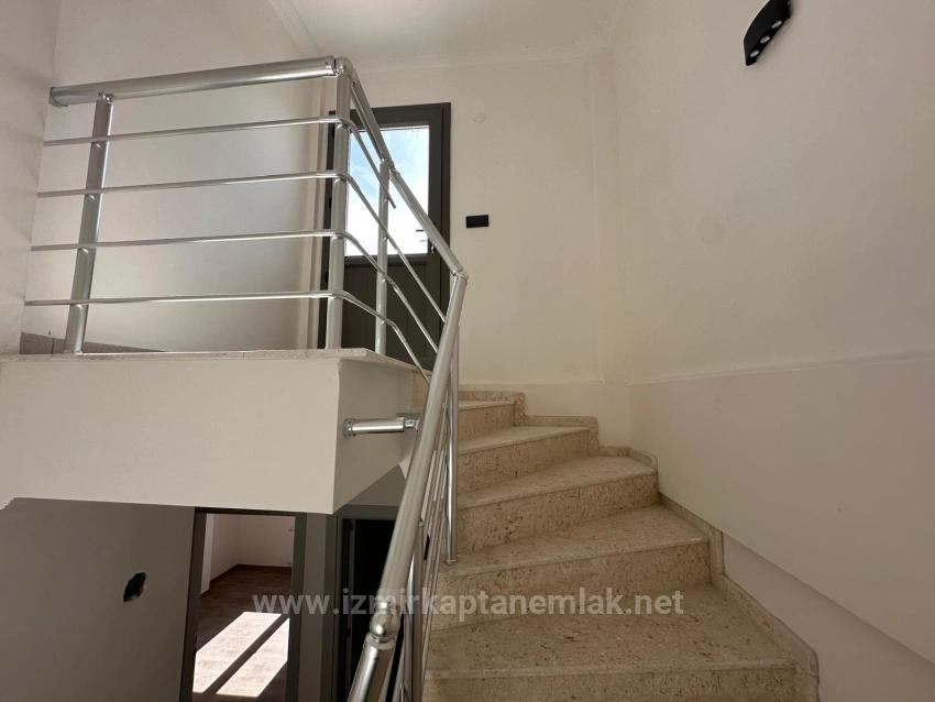 Brandneue 2+1-Villa Zum Verkauf In Wunderschöner Lage In Seferihisar Doğanbey Payamlı