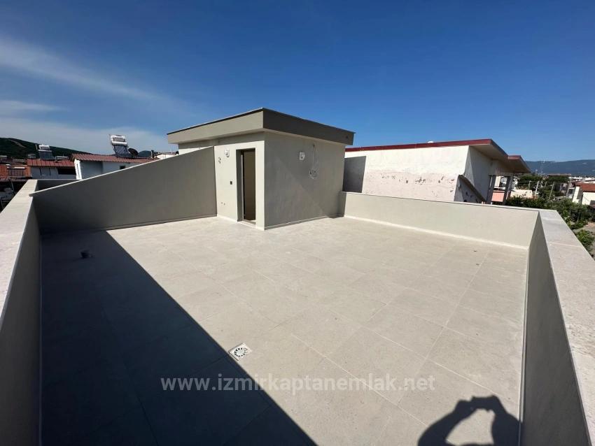 Brandneue 2+1-Villa Zum Verkauf In Wunderschöner Lage In Seferihisar Doğanbey Payamlı