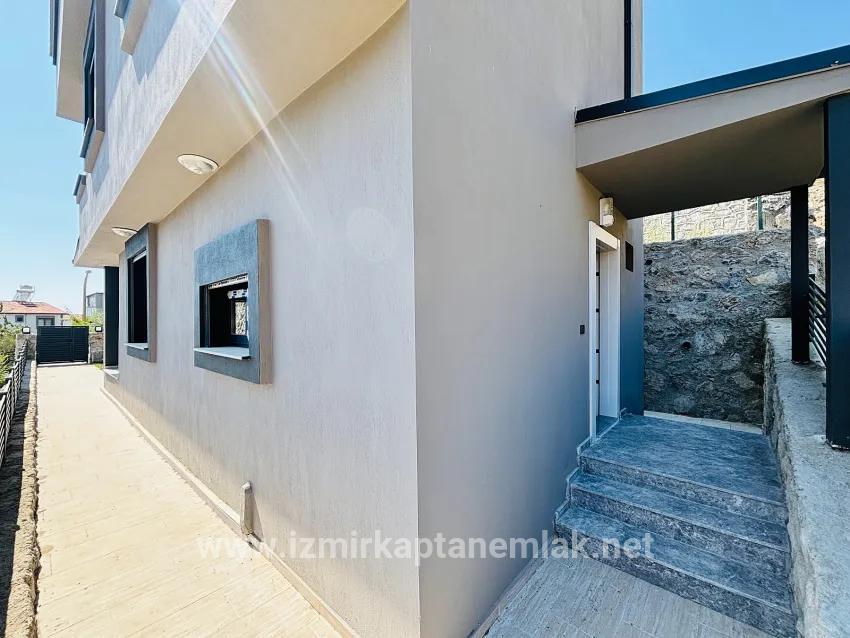 3+1-Zimmer Sommerhaus Zu verkaufen in Atatürk Bz. Seferihisar Doğanbey - 150 m²