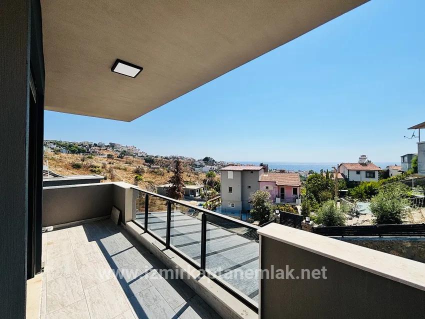 3+1-Zimmer Sommerhaus Zu verkaufen in Atatürk Bz. Seferihisar Doğanbey - 150 m²