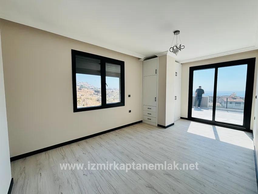3+1-Zimmer Sommerhaus Zu verkaufen in Atatürk Bz. Seferihisar Doğanbey - 150 m²