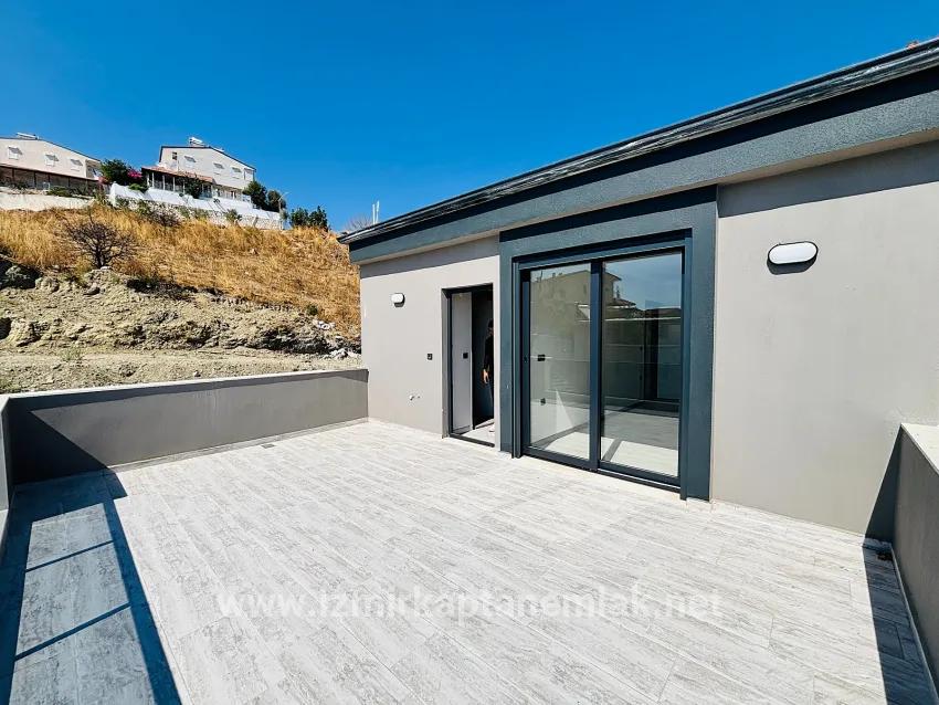 3+1-Zimmer Sommerhaus Zu verkaufen in Atatürk Bz. Seferihisar Doğanbey - 150 m²