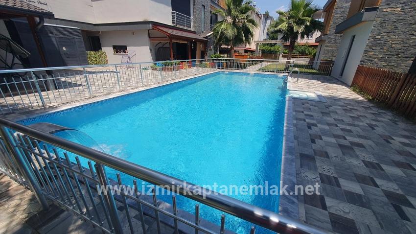 3+1-Zimmer Sommerhaus Zu verkaufen in Payamlı Bz. Seferihisar Doğanbey - 180 m²