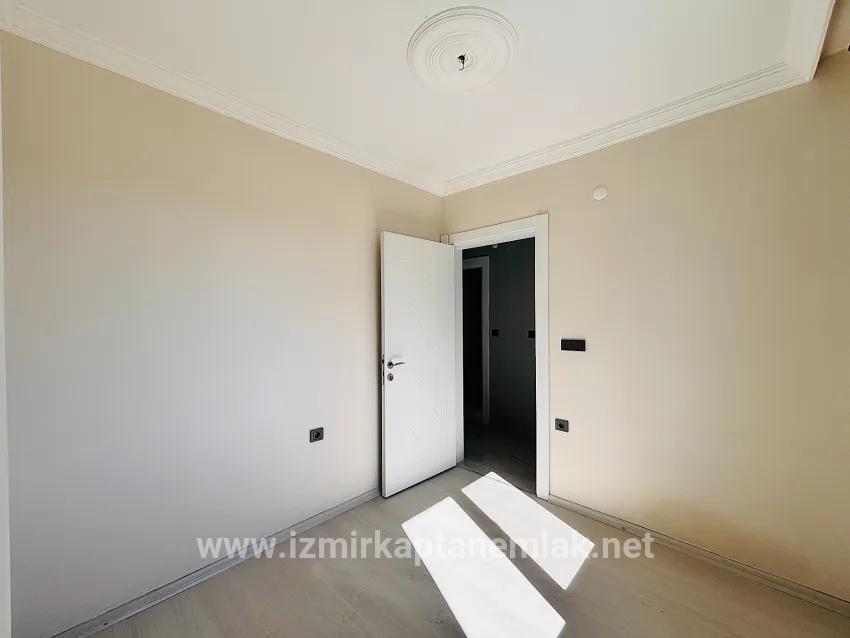 3+1-Zimmer Sommerhaus Zu verkaufen in Cumhuriyet Bz. Seferihisar Doğanbey - 180 m²