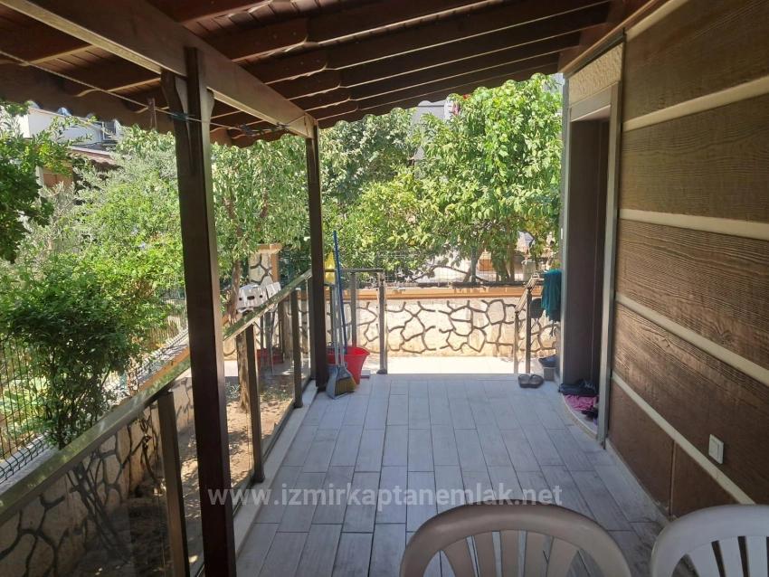 Geräumige 2+1 Villa Zum Verkauf Mit Garten In Seferihisar Doğanbey