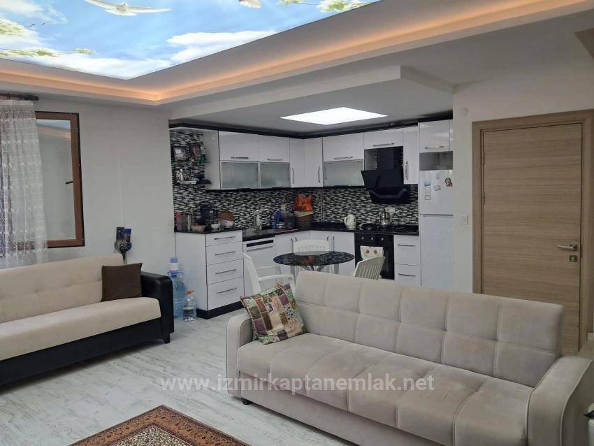 Geräumige 2+1 Villa Zum Verkauf Mit Garten In Seferihisar Doğanbey