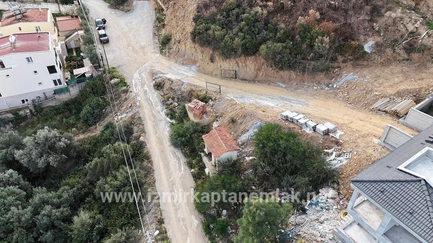 Land Zu verkaufen in Atatürk Bz. Seferihisar Doğanbey - Gehäuse-Zonierung - 300 m²