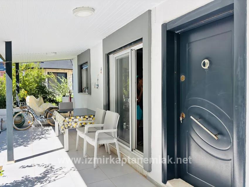 2+1-Zimmer Sommerhaus Zu verkaufen in Payamlı Bz. Seferihisar Doğanbey - 95 m²