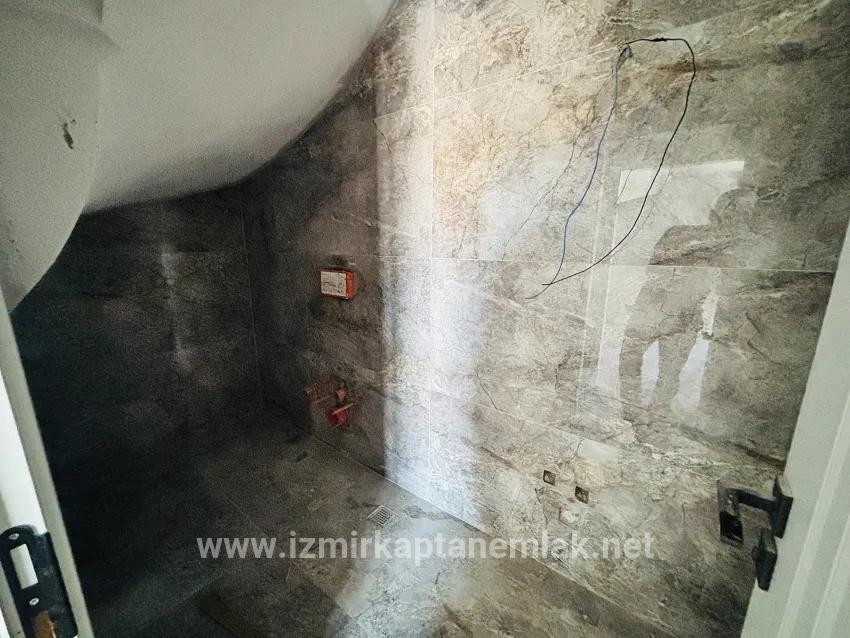 2+1-Zimmer Sommerhaus Zu verkaufen in Atatürk Bz. Seferihisar Doğanbey - 115 m²