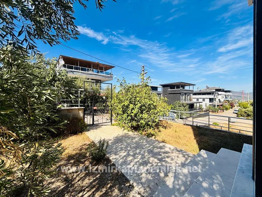 3+2-Zimmer Sommerhaus Zu verkaufen in Atatürk Bz. Seferihisar Doğanbey - 160 m²