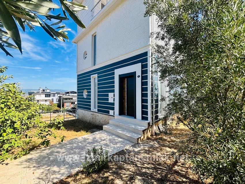 3+2-Zimmer Sommerhaus Zu verkaufen in Atatürk Bz. Seferihisar Doğanbey - 160 m²