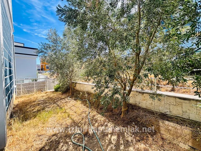 3+2-Zimmer Sommerhaus Zu verkaufen in Atatürk Bz. Seferihisar Doğanbey - 160 m²