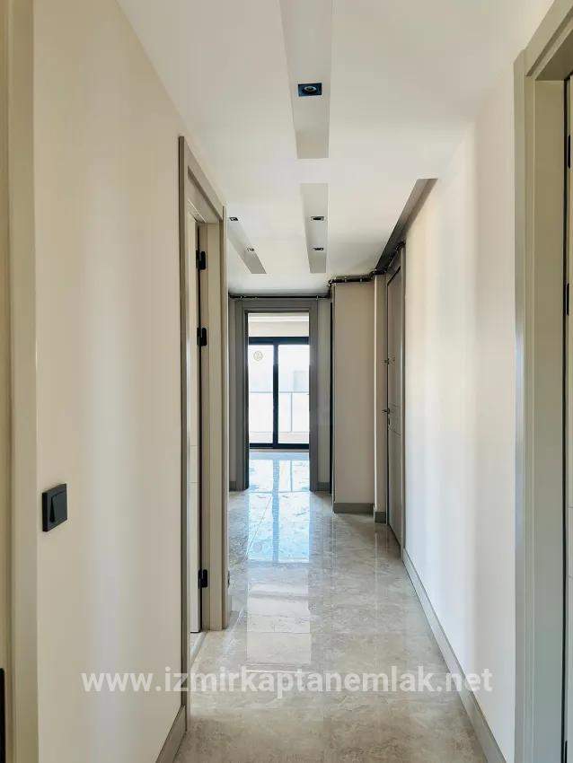 3+1-Zimmer Appartement Zu verkaufen in Necat Hepkon Bz. Seferihisar - 160 m²