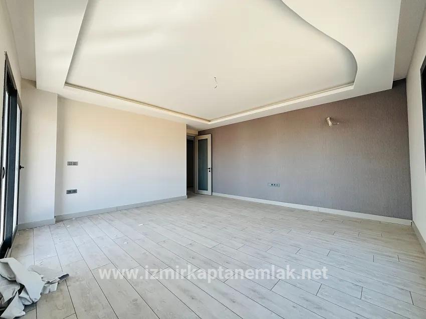 3+1-Zimmer Appartement Zu verkaufen in Necat Hepkon Bz. Seferihisar - 160 m²