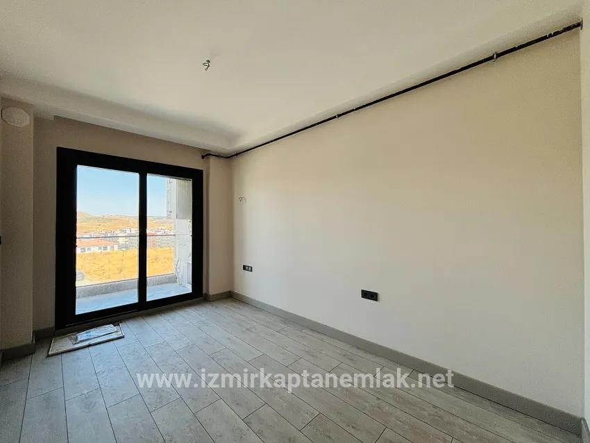 3+1-Zimmer Appartement Zu verkaufen in Necat Hepkon Bz. Seferihisar - 160 m²
