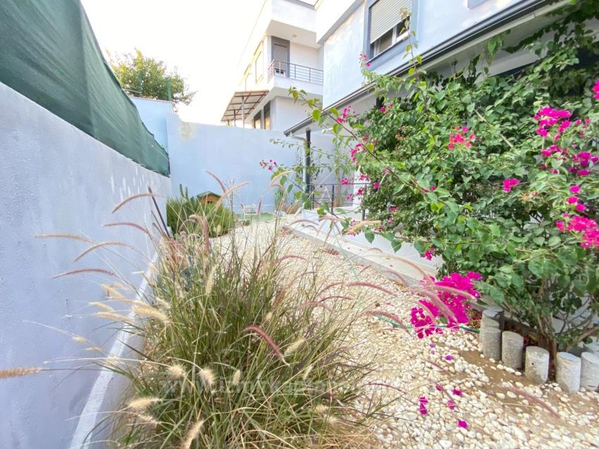 Luftige 3+1 Villa Mit Garten Zum Verkauf In Seferihisar Ürkmez